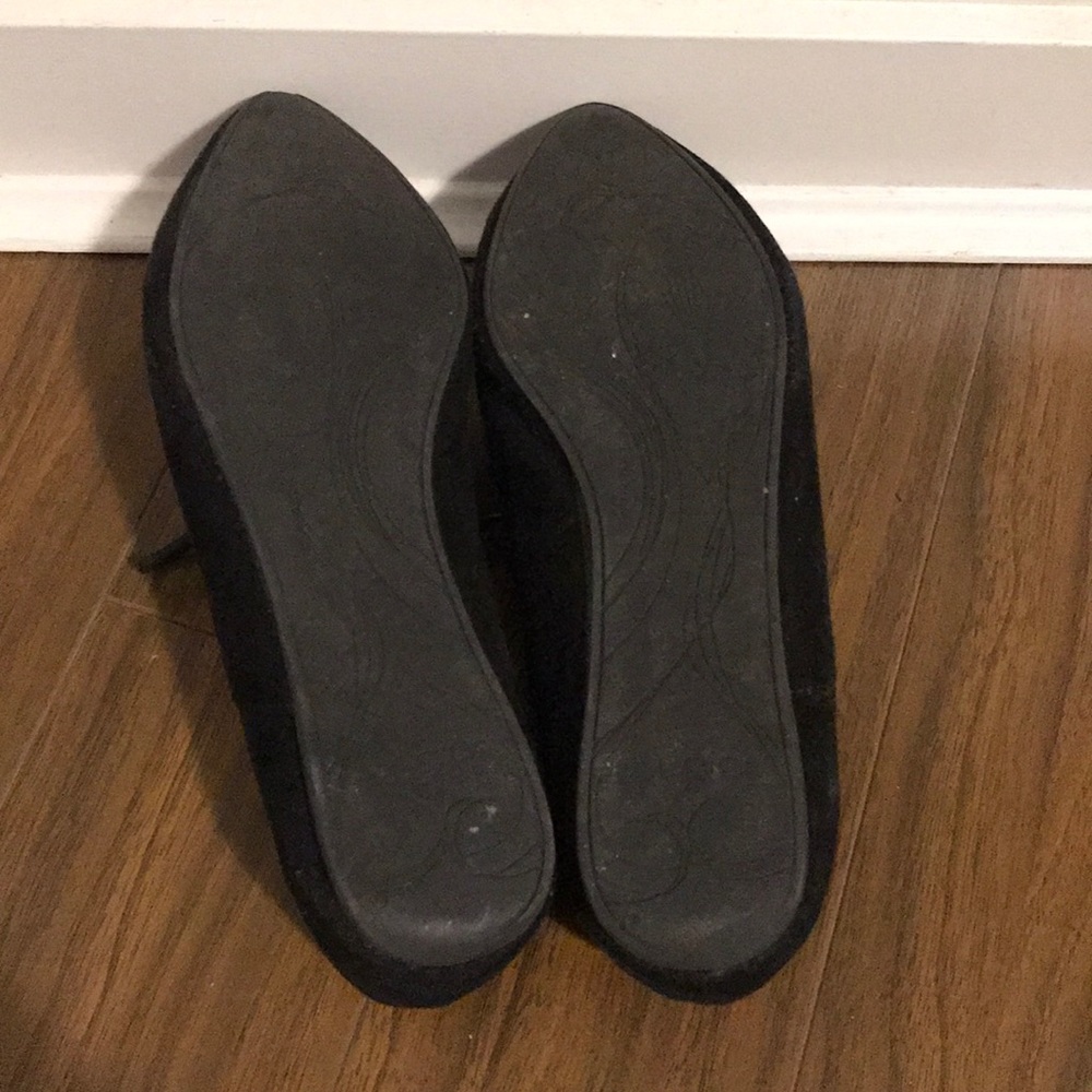 (3/$30) Satin-finish Aldo black flat dress shoes - Picture 3 of 5